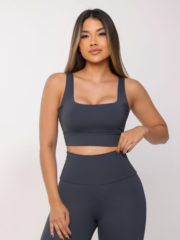 TOP UNIQUE